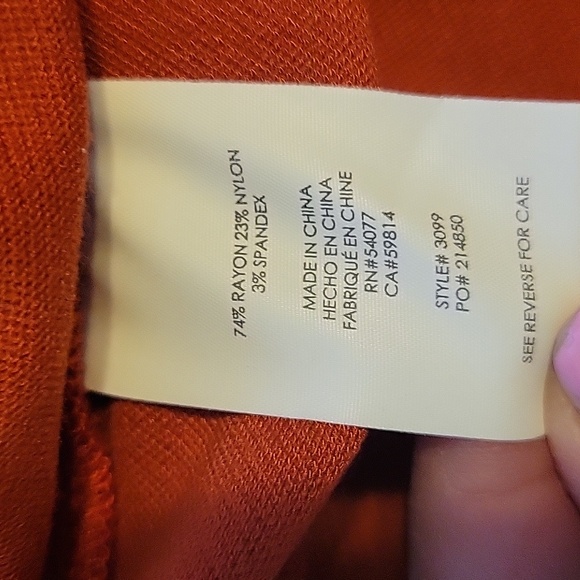 NWOT CAbi Skirt SZ 4 - Picture 5 of 7